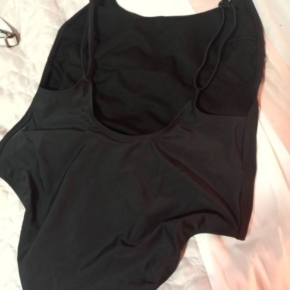 Swimsuit - Picture 3 of 3